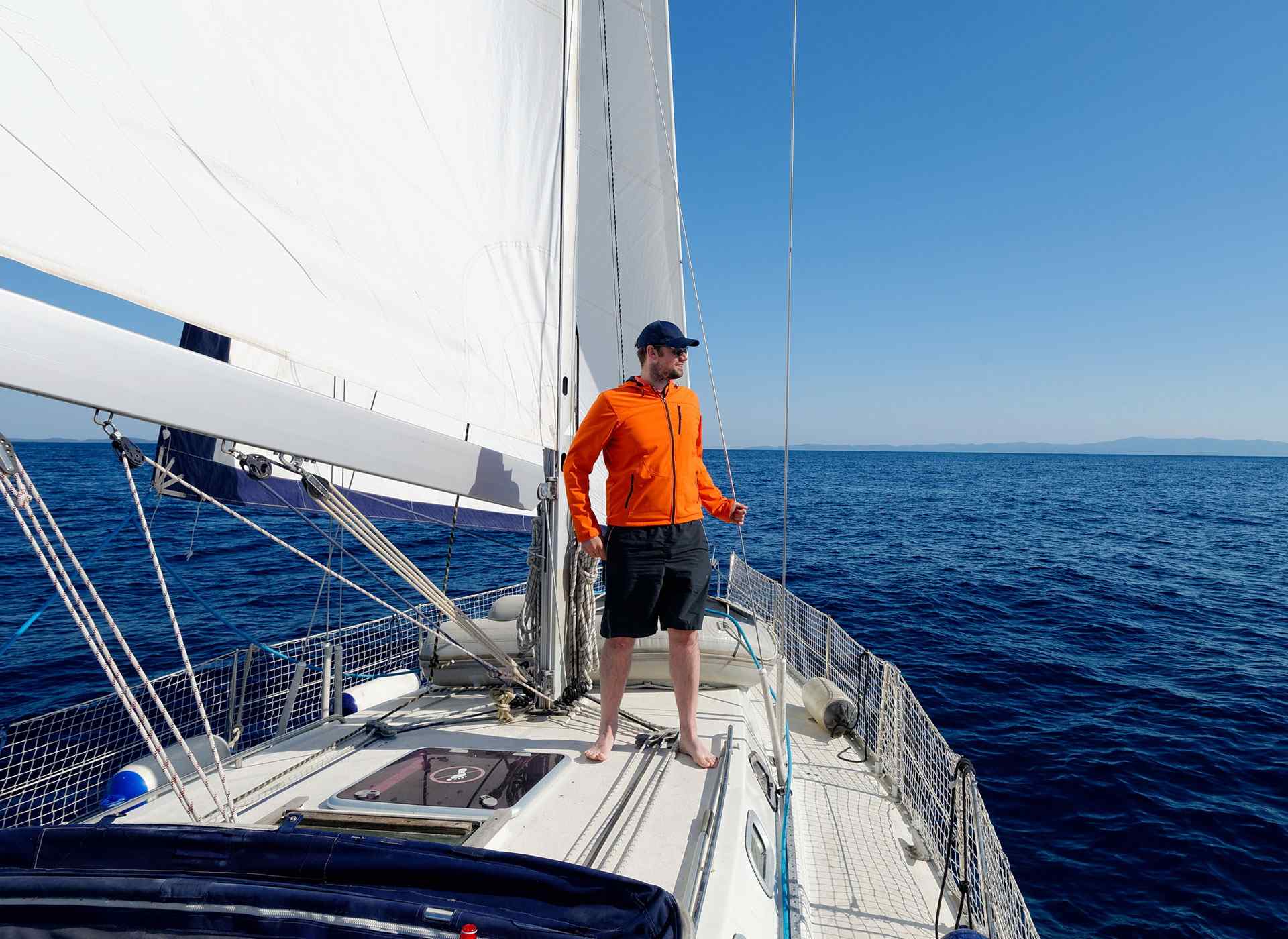 services_image https://escuelanauticalicante.es/wp-content/uploads/2023/02/services_image.jpg